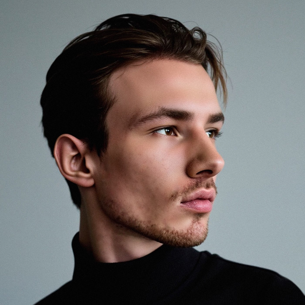 Portrait of Tim Tuev